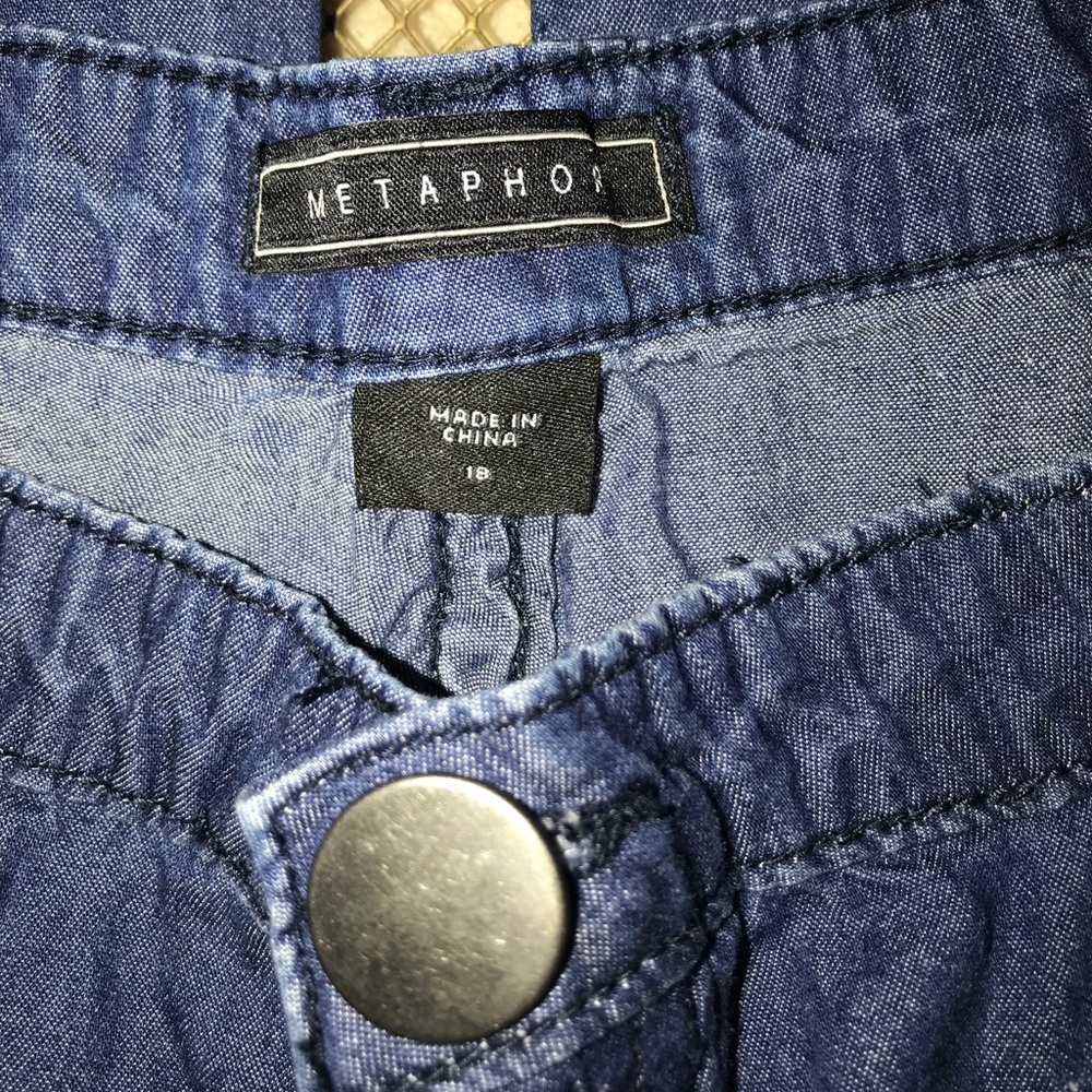 The perfect Straight leg/Boho Jean! LIKE NEW - Picture 3 of 4